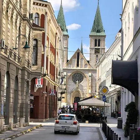 Downtown דירה